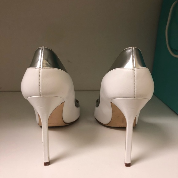 manolo blahnik - Picture 2 of 4